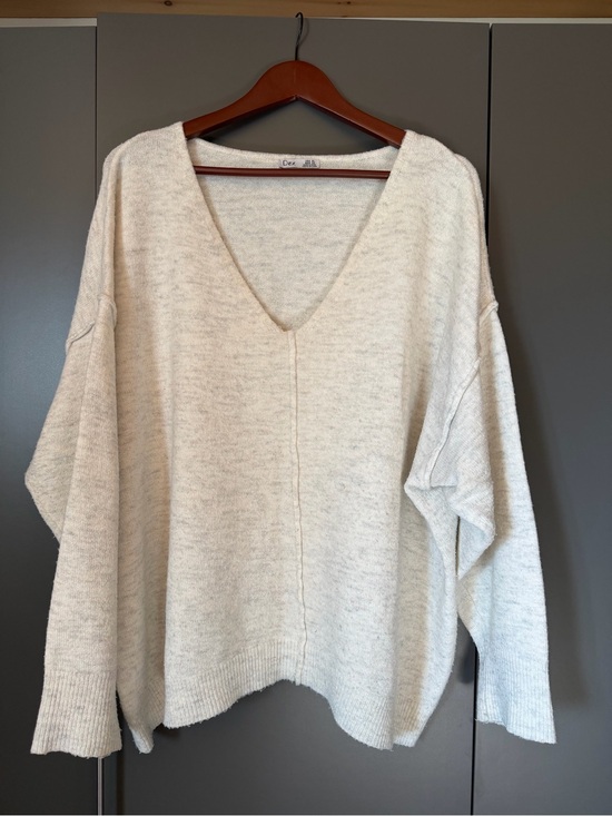 Dex Sweaters - Dex Cream Oversized V-Neck Sweater XL Soft Knit
